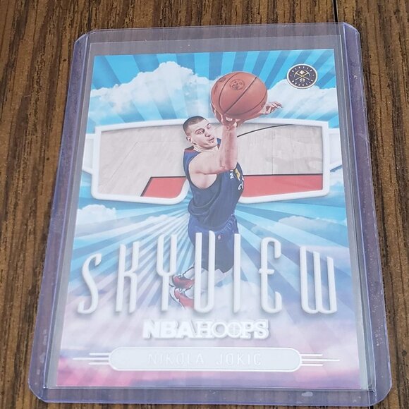 2022-23 Panini NBA Hoops Nikola Jokic #18 Skyview Insert Denver Nuggets - Picture 2 of 4